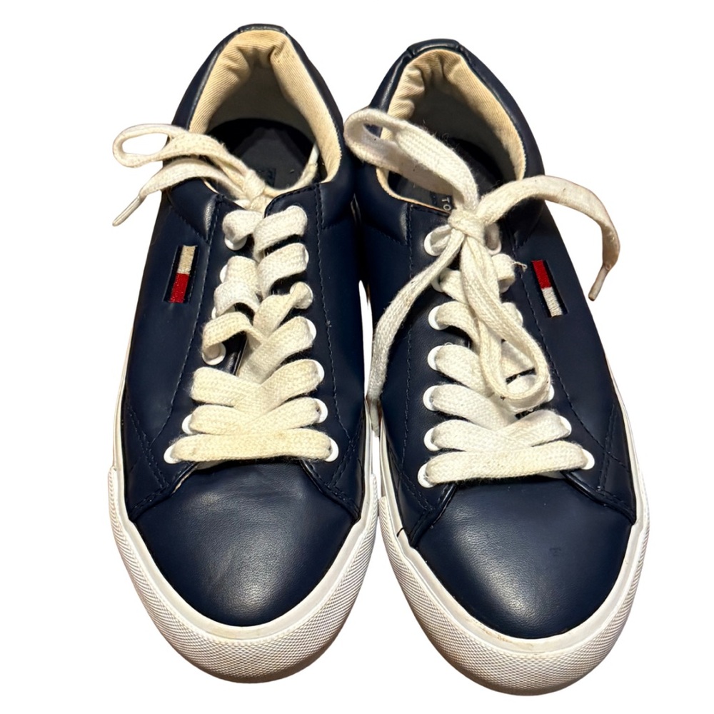 Tommy Hilfiger Navy White Sneakers Women’s 6‎ | Classic Pre-Owned Shoes